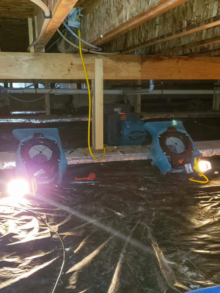 CRS equipment to air out crawlspace