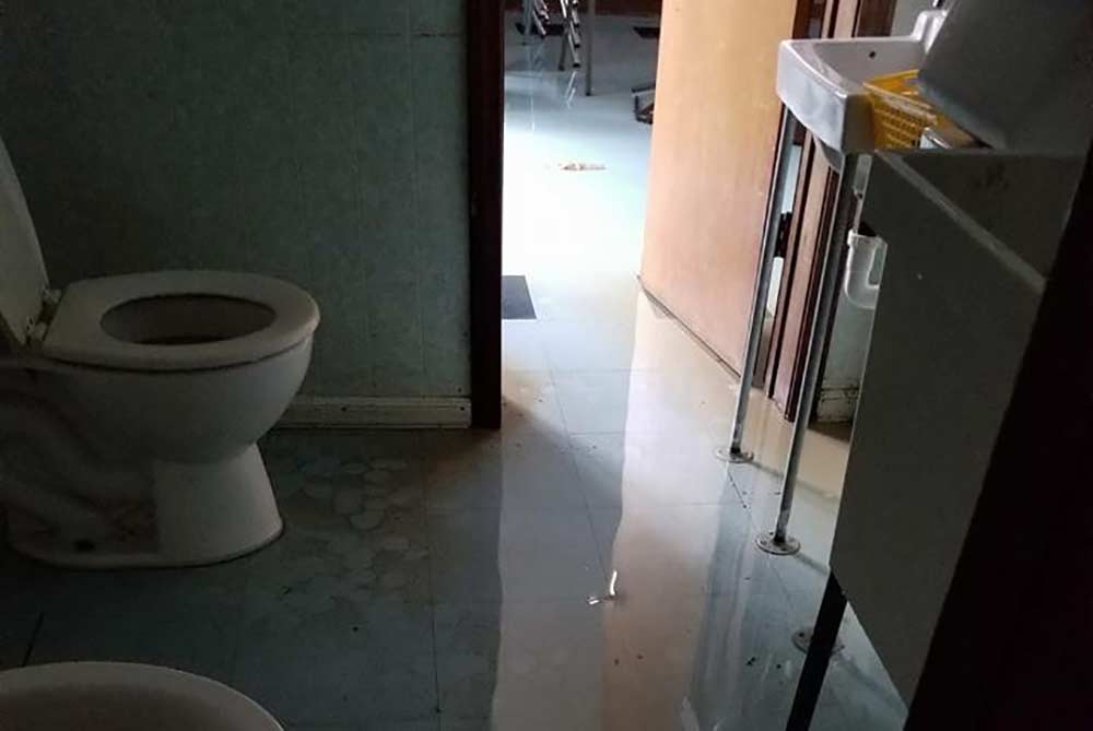 Commercial Toilet Overflow and Sewage Repair