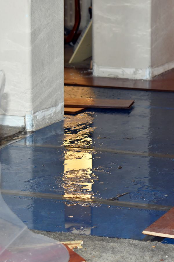 image of water leaking on a floor
